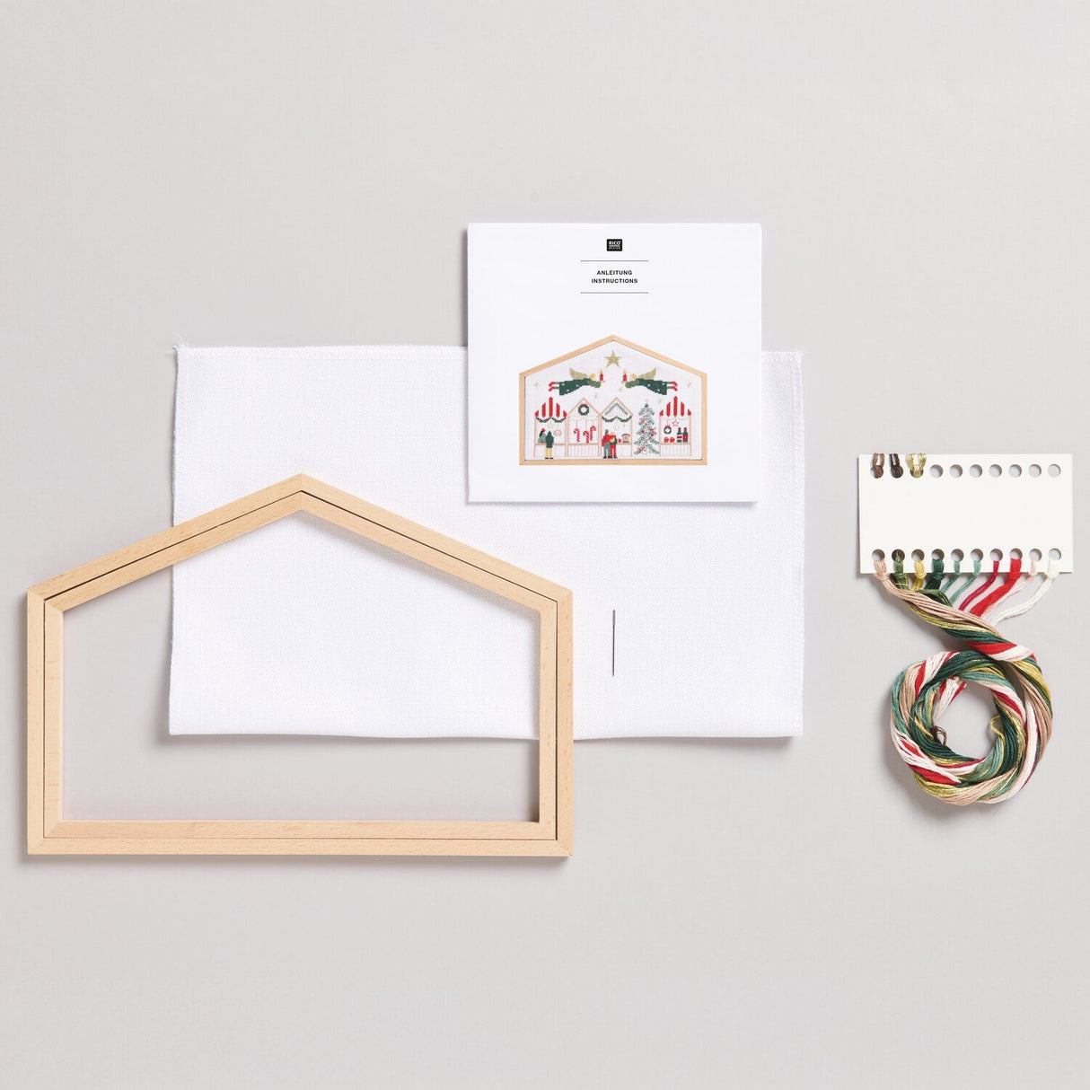 Kit de bordado Mercado Navideño Rico Design