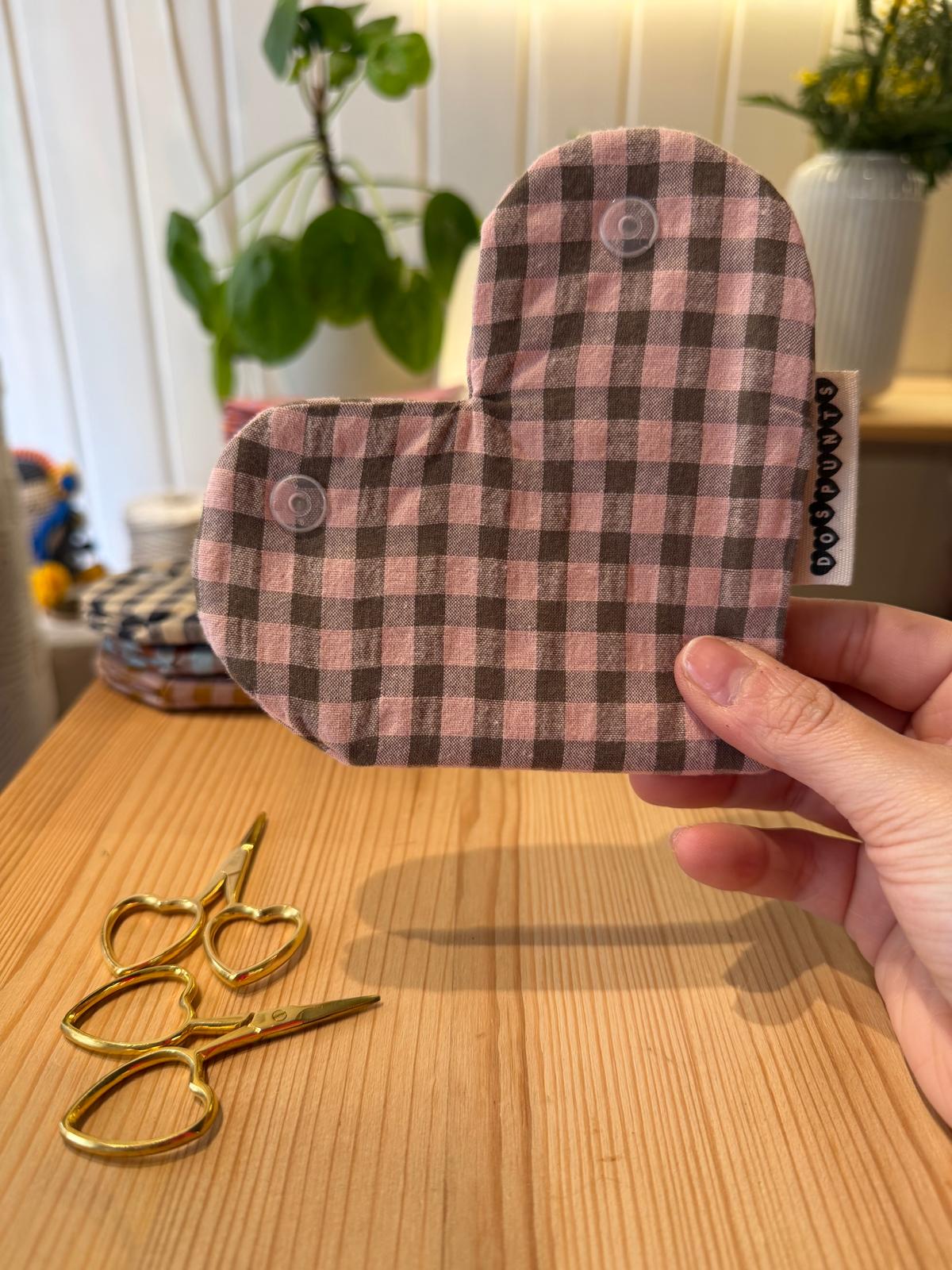 Corazón GuardaTijeras DosPunts