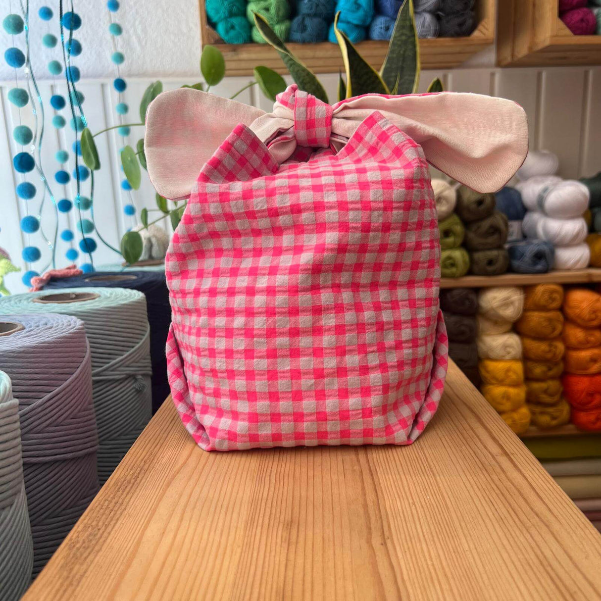 Bunny Bag Midi neon rosa (1)