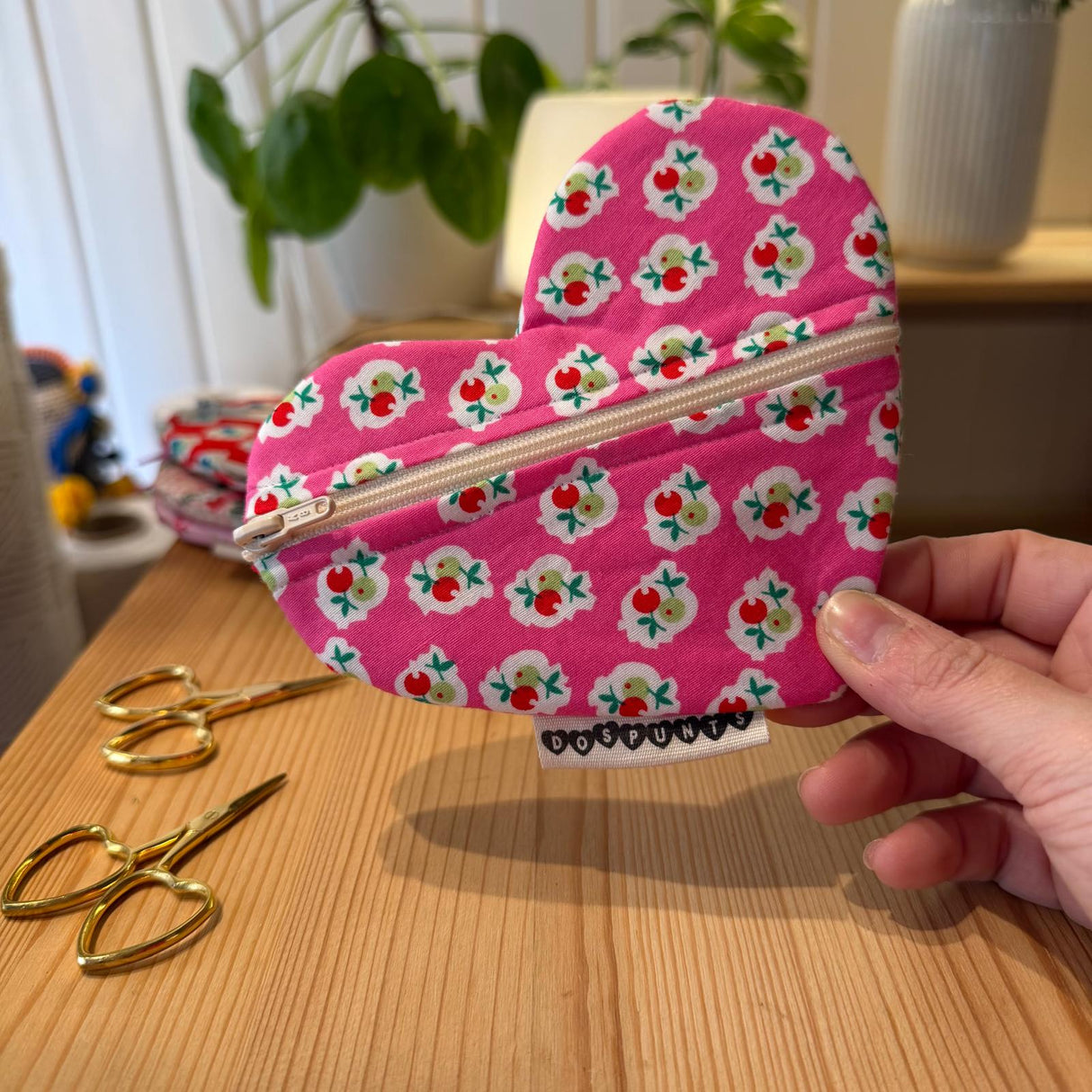 Corazón GuardaCables DosPunts