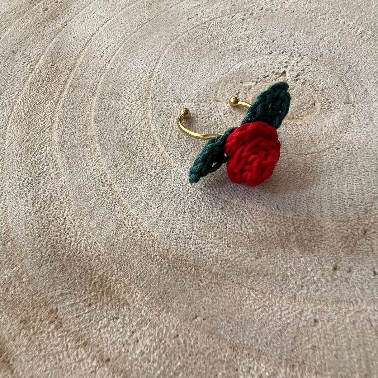 Anillo abierto Rosa con corazón - Colección Sant Jordi