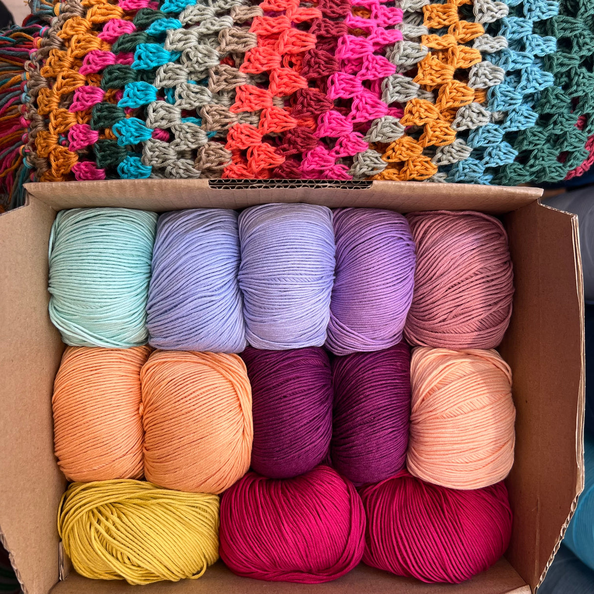 Kit Chal Granny Multicolor