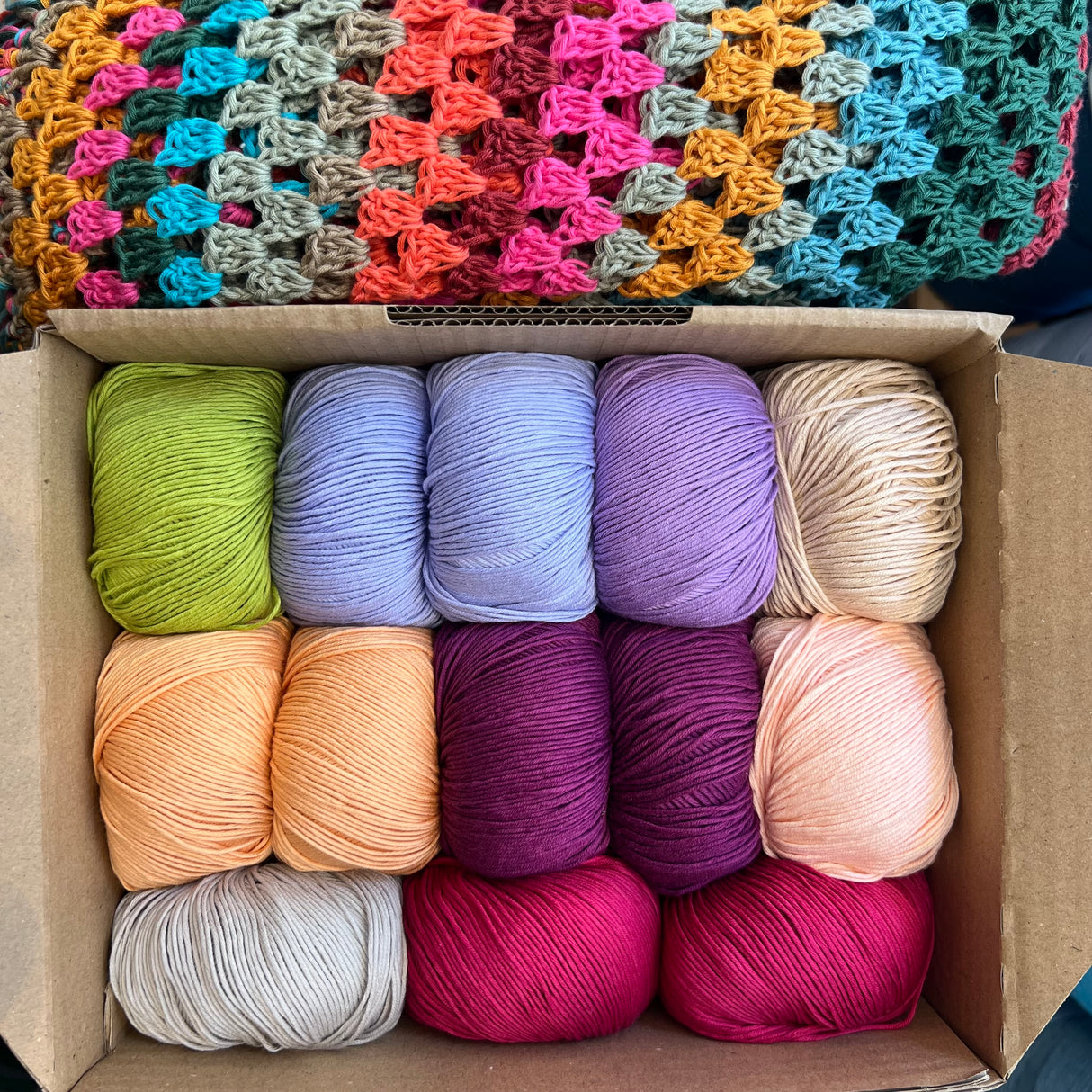 Kit Chal Granny Multicolor