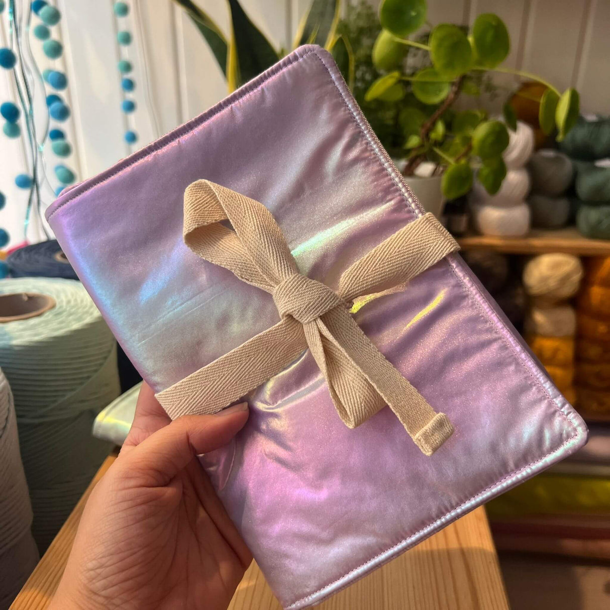 funda ganchillos lila ok