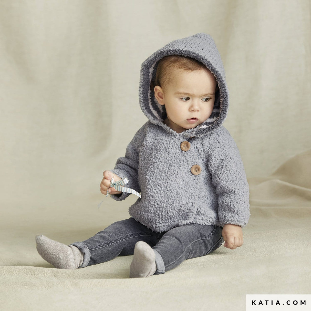 patron-tejer-punto-ganchillo-bebe-jersey-otono-invierno-katia-6210-8-g