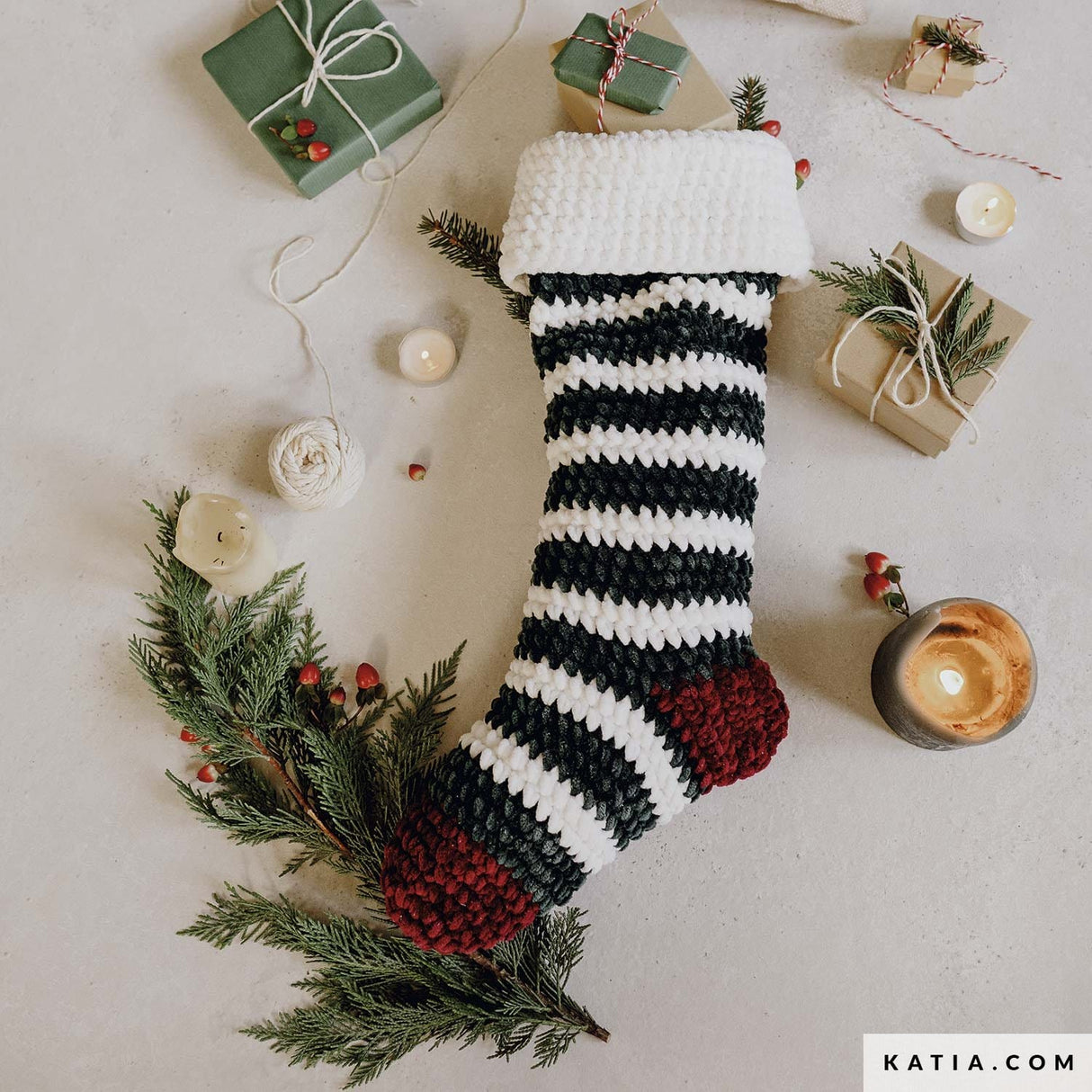 patron-tejer-punto-ganchillo-hogar-adornos-navidad-otono-invierno-katia-8036-416-g