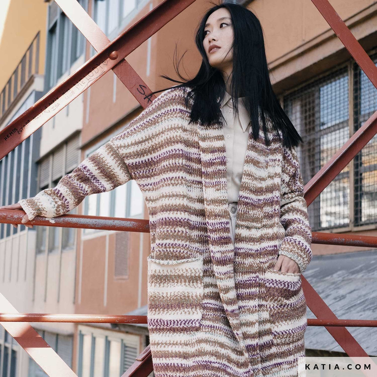 patron-tejer-punto-ganchillo-mujer-chaqueta-otono-invierno-katia-6266-32-01-g