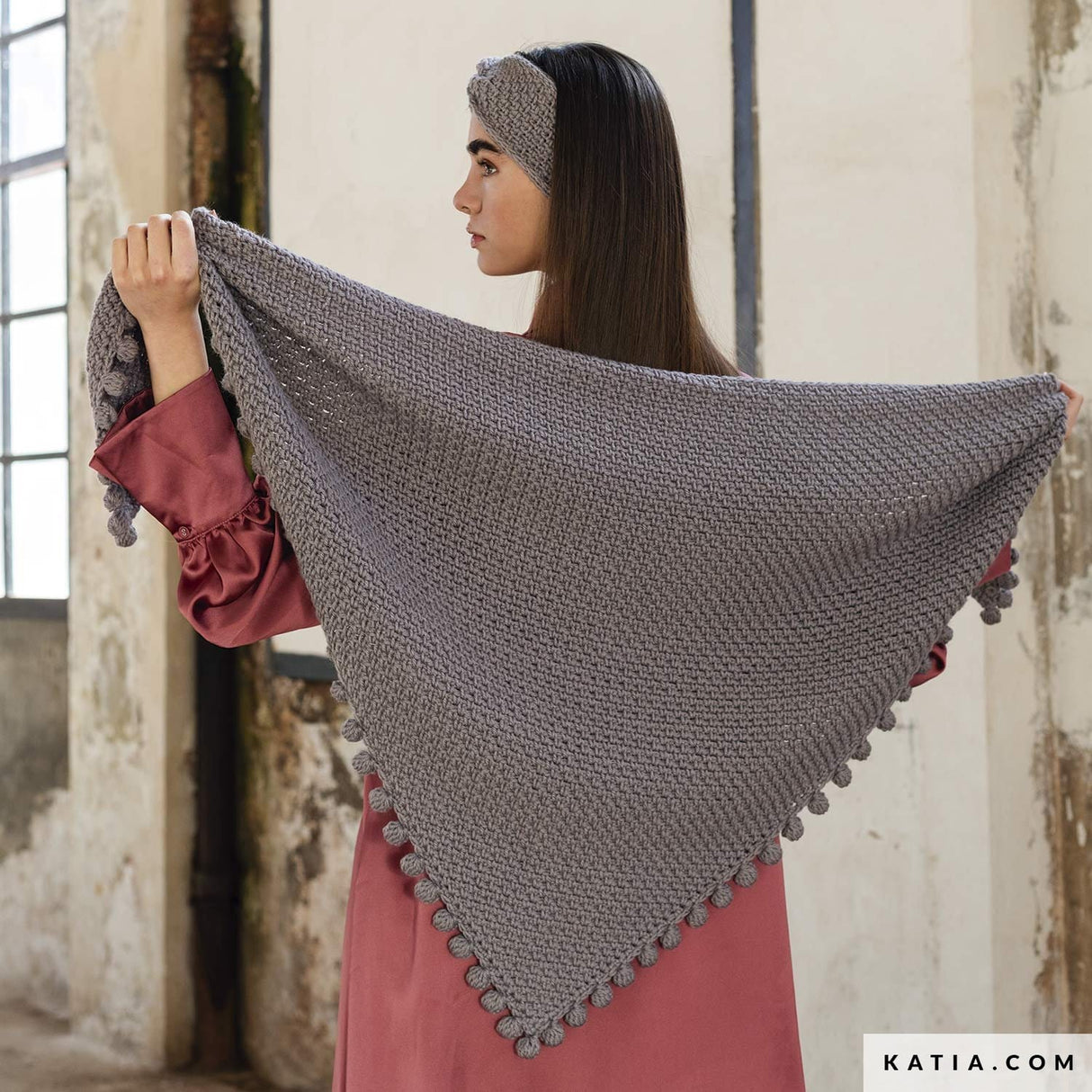 patron-tejer-punto-ganchillo-mujer-conjunto-otono-invierno-katia-6209-22-01-g