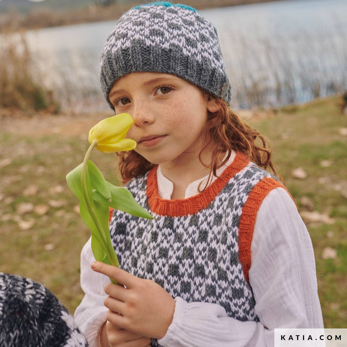 patron-tejer-punto-ganchillo-ninos-conjunto-otono-invierno-katia-6267-13-02-g