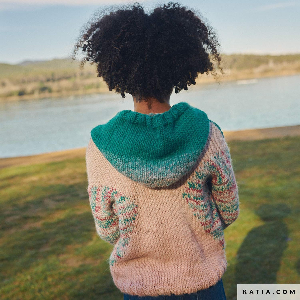 patron-tejer-punto-ganchillo-ninos-jersey-otono-invierno-katia-6267-21-02-g