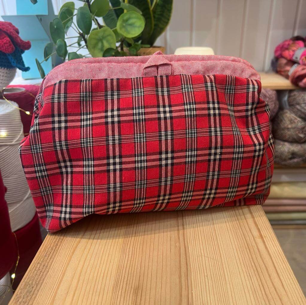 tartan rojo beige