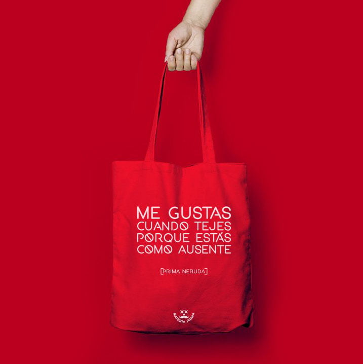 tote-bag-neruda-rojo-dos-punts-shop-barcelona