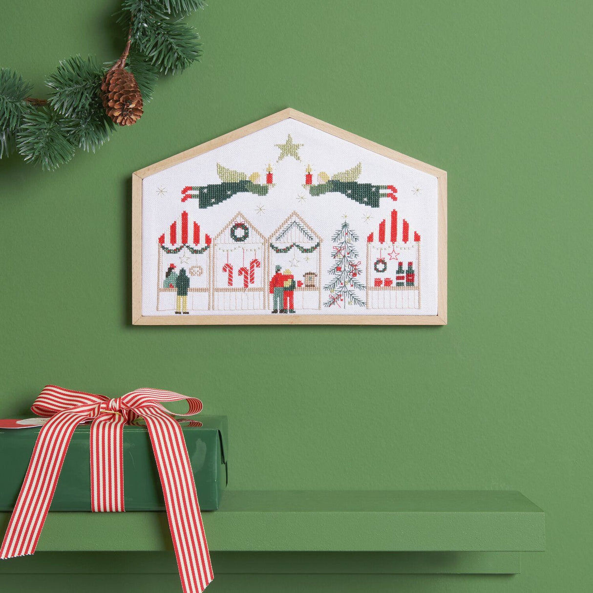 Kit de bordado Mercado Navideño Rico Design