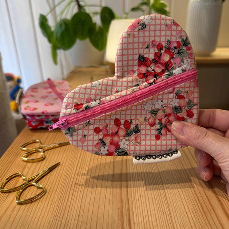 Corazón GuardaCables DosPunts