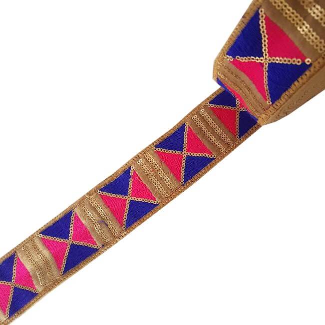 Dos_Punts_Barcelona_Cinta_Pasamaneria_HIndu_Bombay_Cuadrados_Fucsia_Azul_2_2