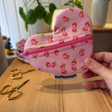 Corazón GuardaCables DosPunts